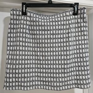 H&M Black and White Patterned Mini Skirt